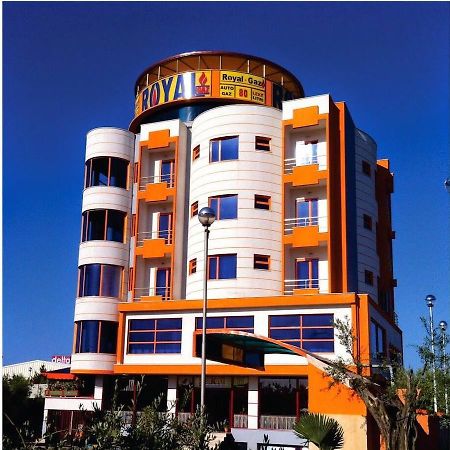 Royal Gaz Hotel Durrës Extérieur photo